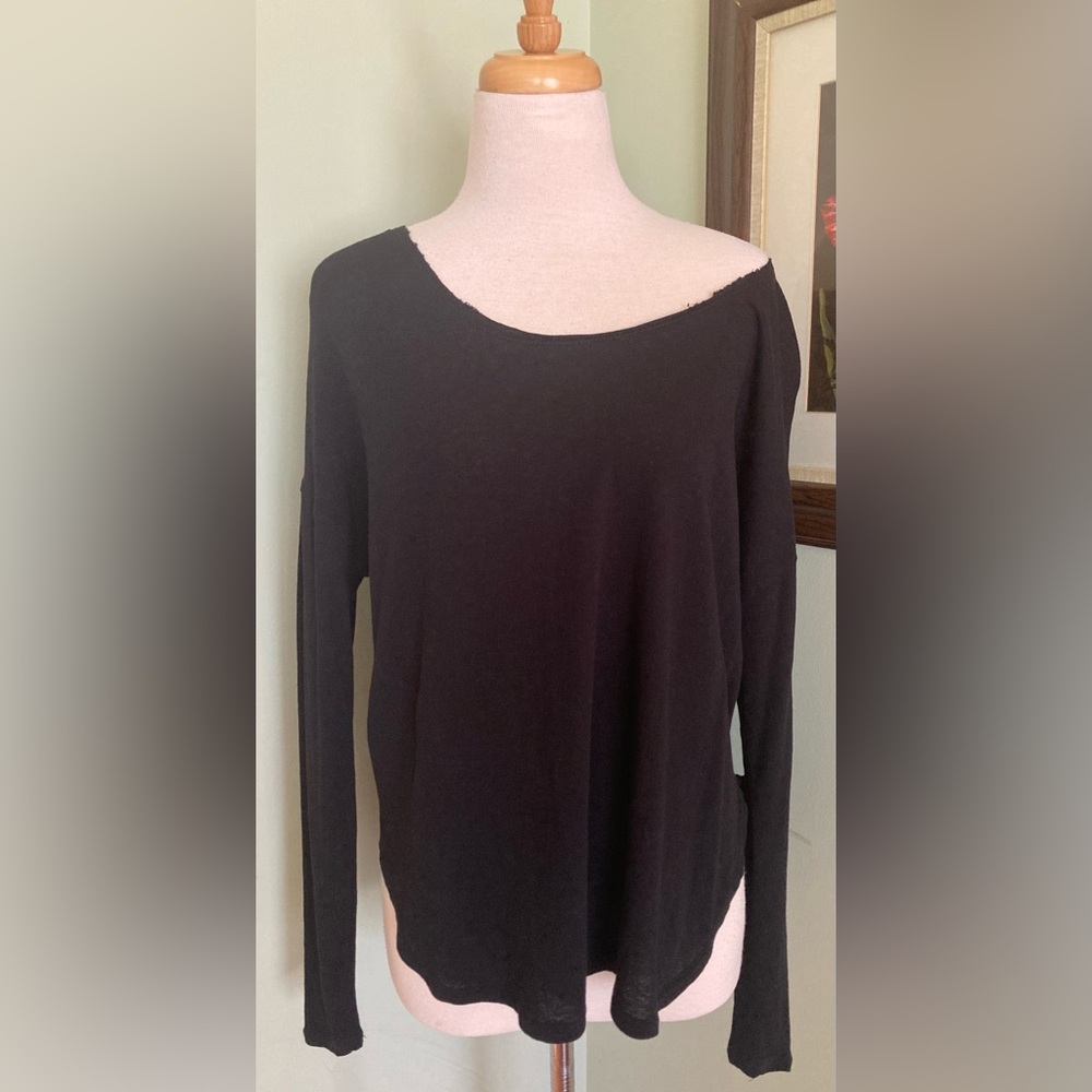 Free People Relaxed Fit long sleeve Tee Shirt Top off shoulder size XS S